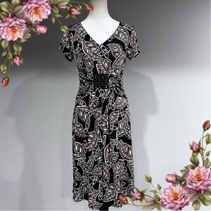 Vintage floral v-neck short sleeve midi dress